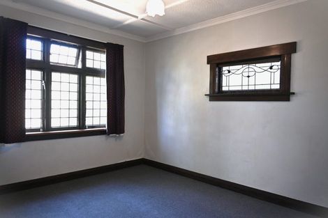 Photo of property in 100 Nairn Street, Mount Cook, Wellington, 6011