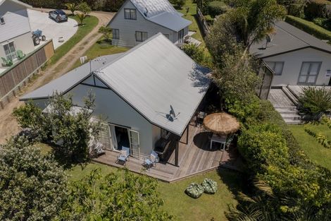 Photo of property in 26b Grierson Close, Hahei, Whitianga, 3591