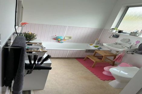 Photo of property in 26 Cranwell Street, Churton Park, Wellington, 6037