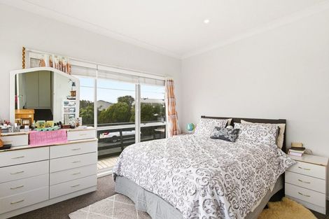 Photo of property in 29 Palm Avenue, Lyall Bay, Wellington, 6022
