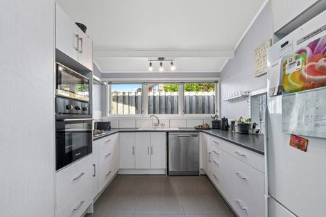 Photo of property in 27 Takapu Street, Matua, Tauranga, 3110