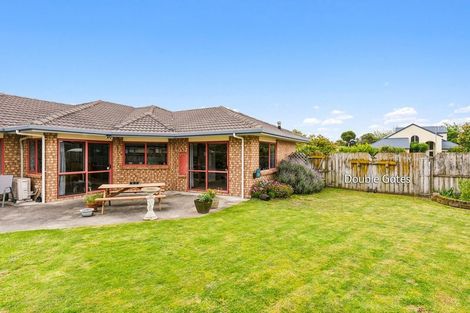 Photo of property in 15 San Priamo Place, Paraparaumu Beach, Paraparaumu, 5032