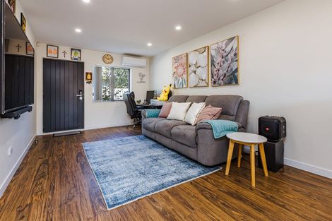 Photo of property in 17e Ewbank Place, Manurewa, Auckland, 2102