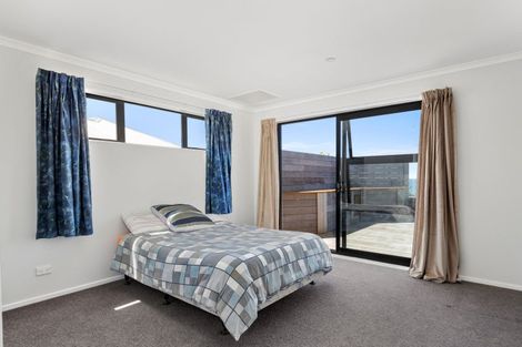 Photo of property in 5 Pukeko Place, Riversdale Beach, Masterton, 5872