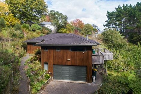 Photo of property in 1008c East Coast Road, Fairview Heights, Auckland, 0630