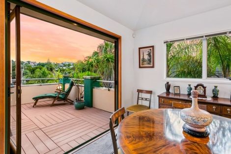 Photo of property in 1/48 Masterton Road, Rothesay Bay, Auckland, 0630