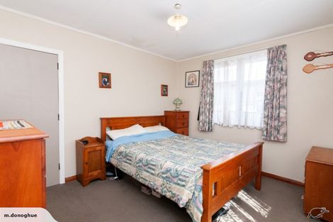 Photo of property in 2a Montrose Place, Takaro, Palmerston North, 4412