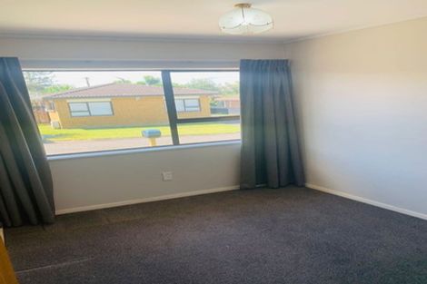 Photo of property in 3/116 Titirangi Road, New Lynn, Auckland, 0600