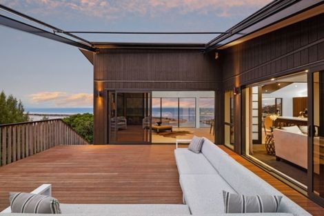 Photo of property in 109c Moncks Spur Road, Redcliffs, Christchurch, 8081