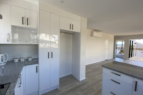 Photo of property in 1 Eric Gifford Drive, Ranui, Auckland, 0612