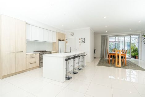 Photo of property in 1 Amokura Crescent, Flagstaff, Hamilton, 3210