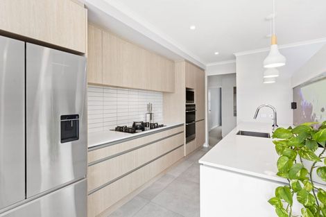 Photo of property in 19 Kuku Avenue, Red Beach, 0932