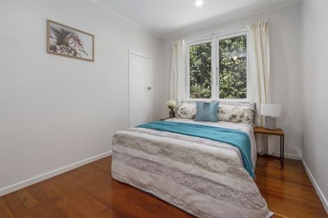 Photo of property in 1/68 Glen Road, Ranui, Auckland, 0612