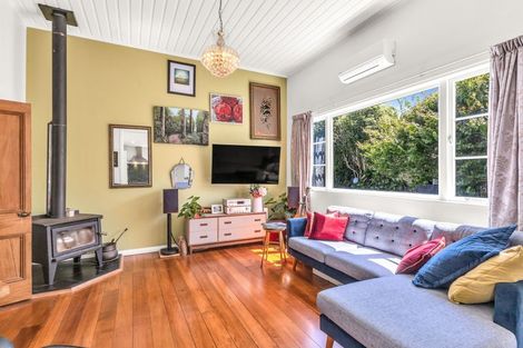 Photo of property in 12 Harris Street, Waitara, 4320