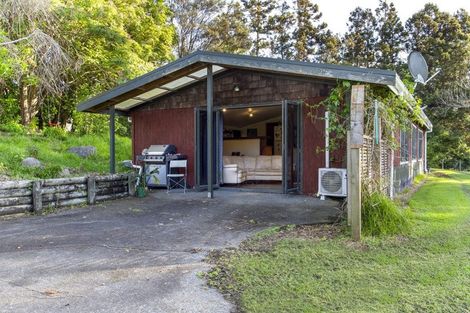 Photo of property in 1812 Kaipara Coast Highway, Kaukapakapa, 0984