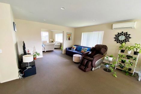 Photo of property in 12 Tivoli Court, Flat Bush, Auckland, 2019