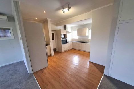 Photo of property in 1/157 Onewa Road, Birkenhead, Auckland, 0626