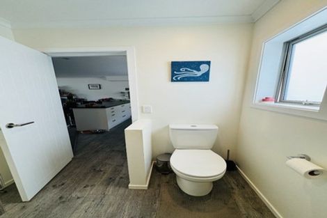 Photo of property in 5/20 Glanmire Road, Newlands, Wellington, 6037