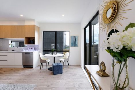 Photo of property in 4a Unsworth Drive, Unsworth Heights, Auckland, 0632