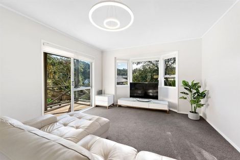 Photo of property in 6 Hotspur Place, Bayview, Auckland, 0629
