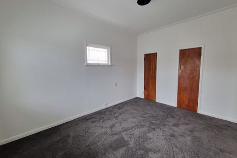 Photo of property in 14 Weona Place, Westmere, Auckland, 1022