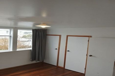 Photo of property in 73-75a Hereford Street, Cannons Creek, Porirua, 5024