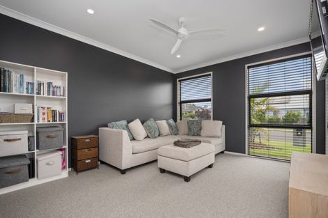 Photo of property in 12 Serenity Drive, Omokoroa, 3114