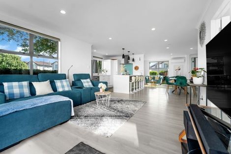 Photo of property in 41 Bruce Pulman Drive, Takanini, 2112