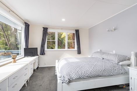 Photo of property in 31 Wyndham Road, Pinehaven, Upper Hutt, 5019