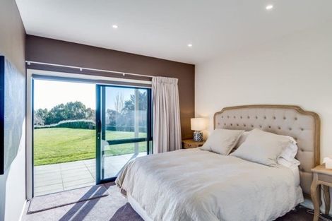 Photo of property in 194 Durham Drive, Havelock North, 4130