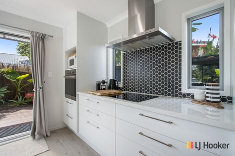 Photo of property in 11a Hillview Road, Waihi Beach, 3611