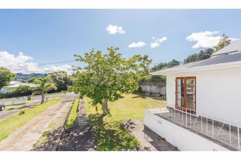 Photo of property in 8 Grendon Road, Titirangi, Auckland, 0604
