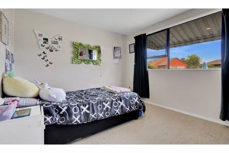 Photo of property in 11 Kowai Place, Amberley, 7410