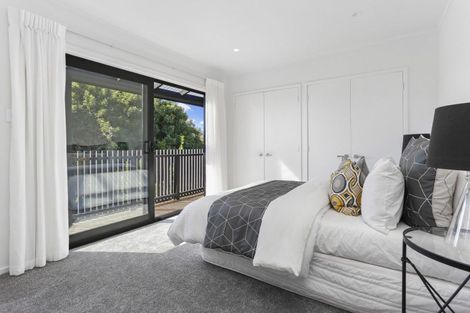 Photo of property in 13 Davita Place, Farm Cove, Auckland, 2012