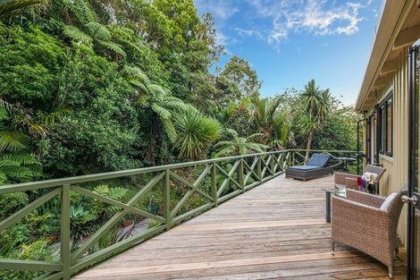 Photo of property in 576c South Titirangi Road, Titirangi, Auckland, 0604