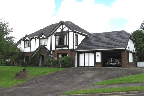 Photo of property in 2 Riesling Place, Henderson, Auckland, 0612