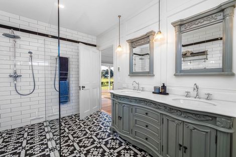 Photo of property in 355a Waikaramu Road, Waimate North, Kaikohe, 0472