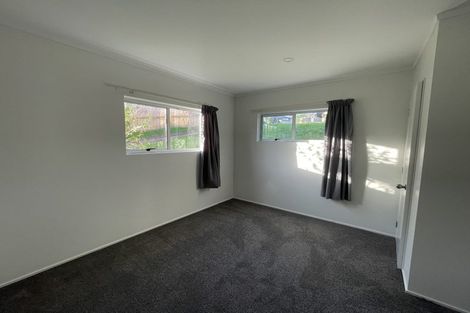 Photo of property in 34 Kingsclere Place, Goodwood Heights, Auckland, 2105