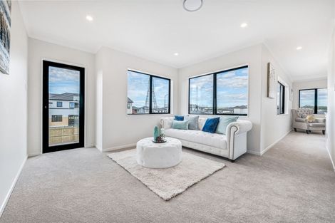 Photo of property in 42b Donegal Park Drive, Flat Bush, Auckland, 2019