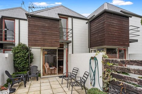 Photo of property in 2/30 Clissold Street, Merivale, Christchurch, 8014