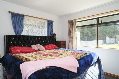 Photo of property in 15 Windsor Street, Dannevirke, 4930