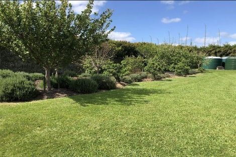 Photo of property in 153 Taha Road, Waimauku, 0881