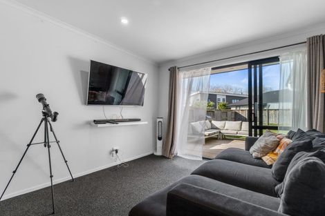 Photo of property in 32 Old Farm Road, Hamilton East, Hamilton, 3216