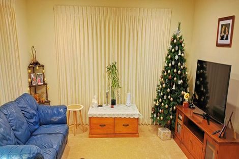 Photo of property in 15 Checkerberry Court, Henderson, Auckland, 0612