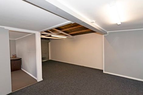 Photo of property in 2/9 Applewood Drive, Henderson, Auckland, 0612