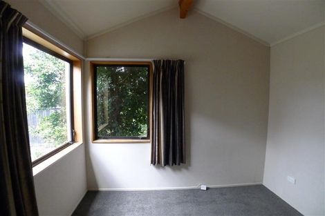 Photo of property in 1/33 Deanna Drive, West Harbour, Auckland, 0618