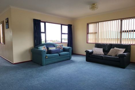 Photo of property in 17 Jordan Street, Island Bay, Wellington, 6023