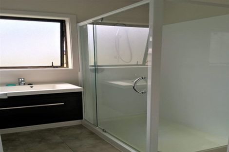 Photo of property in 553 Swanson Road, Ranui, Auckland, 0612