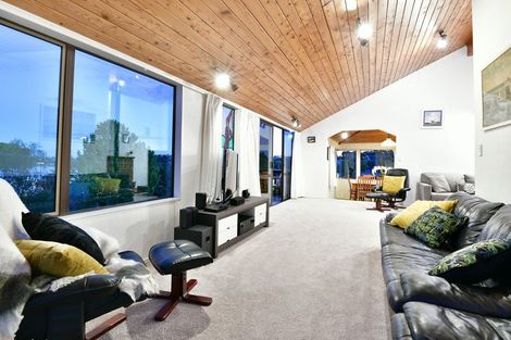 Photo of property in 56a Swann Beach Road, Stanmore Bay, Whangaparaoa, 0932