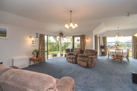 Photo of property in 16 Alpine Close, Marchwiel, Timaru, 7910